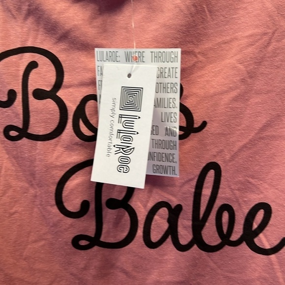 LALAROE Simply Comfortable Tee Shirt,Multi Sizes, 60% Cotton, 40% Polyester - Picture 5 of 5